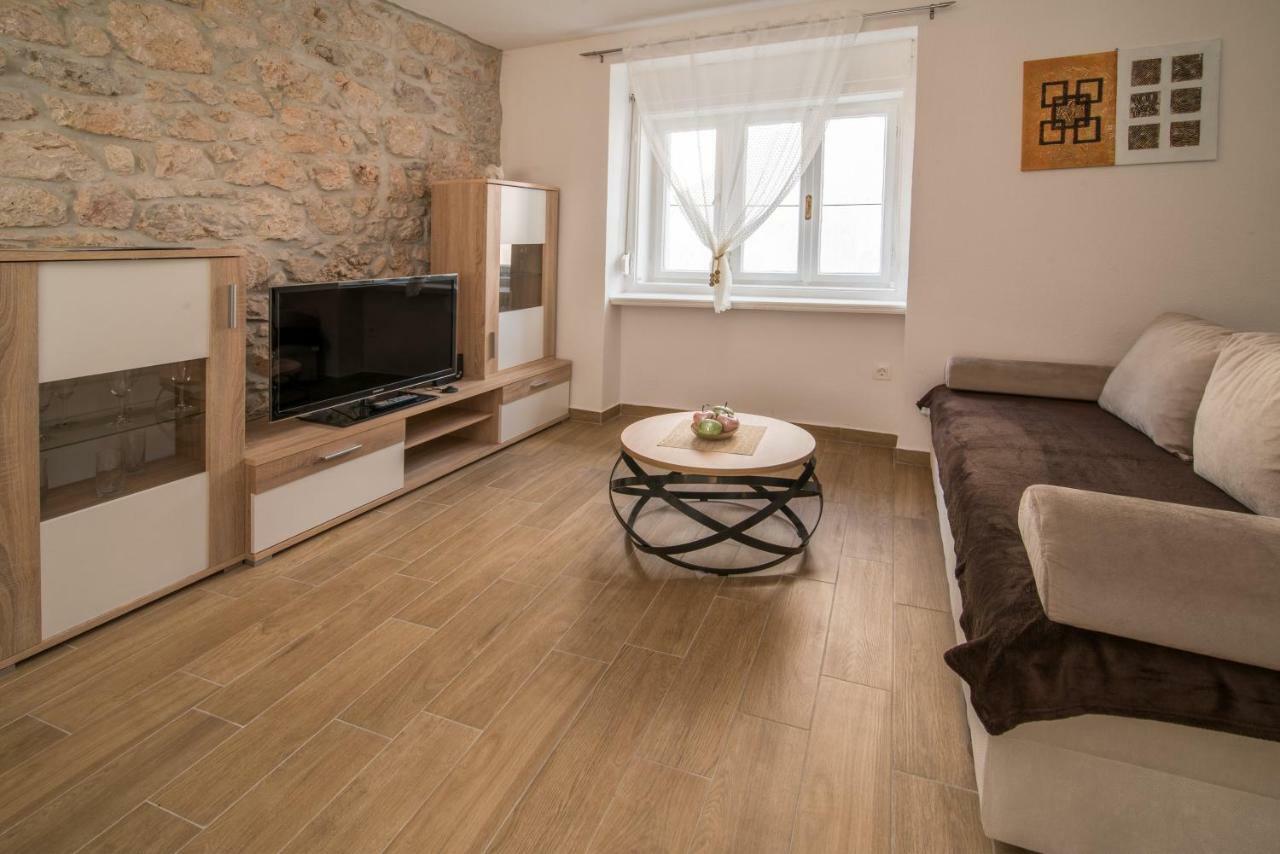 Apartments Tara Vrbnik Kültér fotó