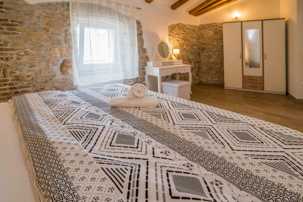 Apartments Tara Vrbnik Kültér fotó